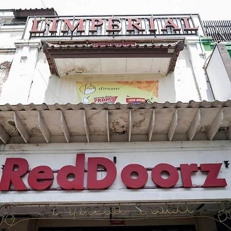 Reddoorz Near Waterboom Lippo Cikarang Ξενοδοχείο Εξωτερικό φωτογραφία